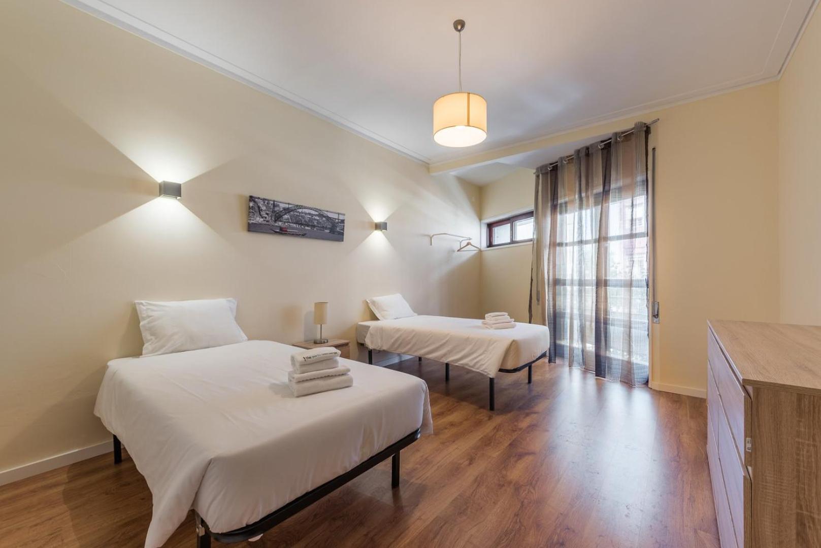 Guestready - October Tide Apartment Porto Bagian luar foto